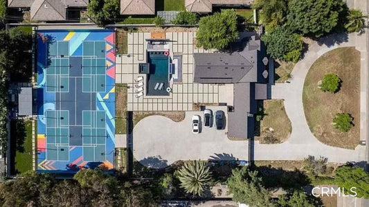Zillow Home Listing with Pickelball Courts